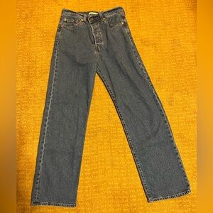 Levi’s Ribcage Straight Ankle Button Fly Jeans